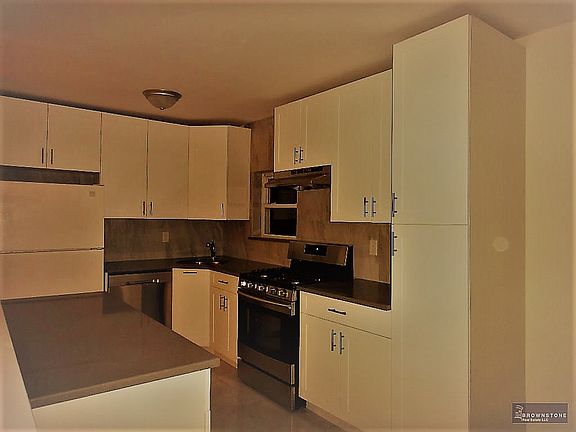 4th image of 1123 Ovington Ave APT 3