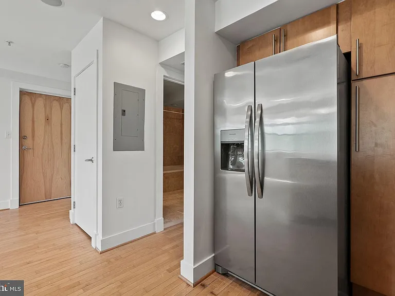 1524 Independence Ave SE #303 — Photo 16