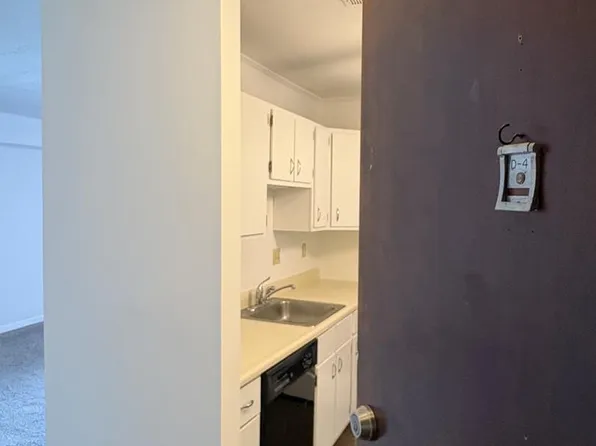 5420 Valley Green Dr #D4, Wilmington, DE 19808