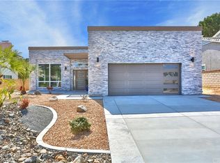 17935 Sage Hen Rd, Victorville, CA 92395