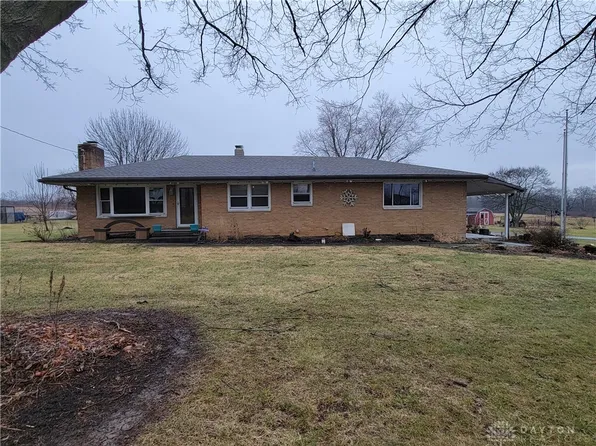 978 Enon Rd, New Carlisle, OH 45344