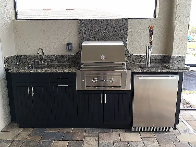 Lanai grill and sink area.