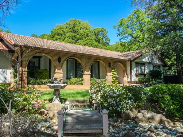 2280 Indian Rock Ln, Auburn, CA 95603