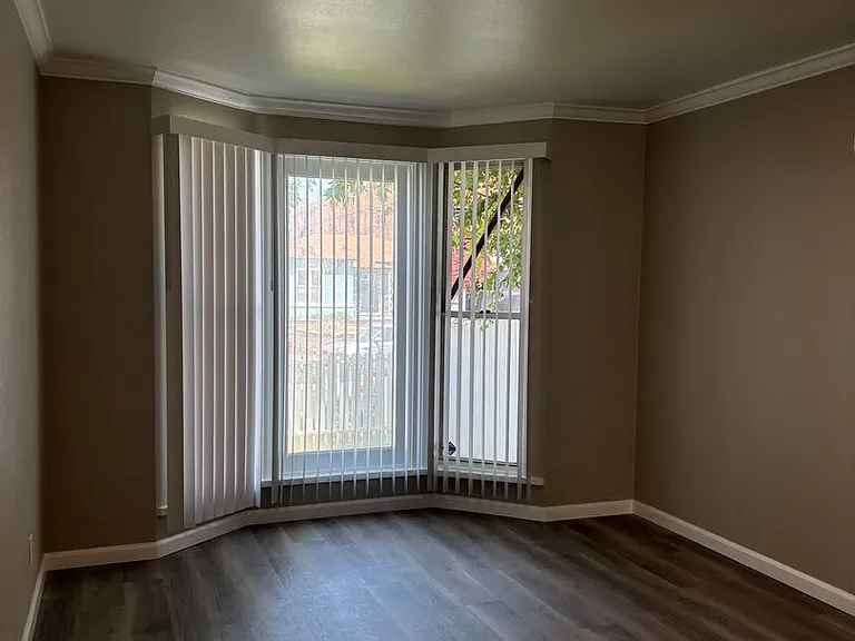 10822 Hartsook St — Photo 18