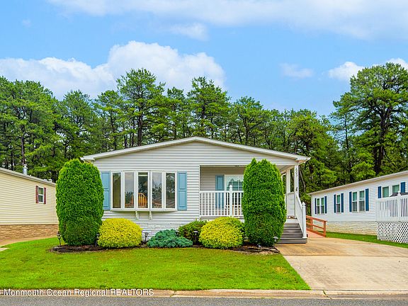 2nd image of 603 Walden Way