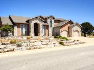 1890 Summit Top Dr, Kerrville, TX 78028