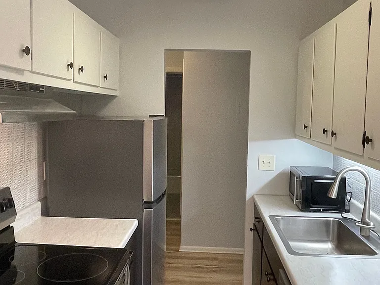 2500 Colfax Apartments — Photo 48