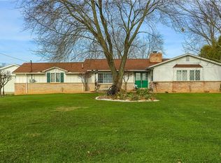 3875 Hogback Rd, Hermitage, PA 16148