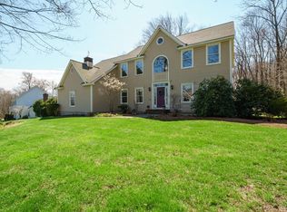 6 Blackthorn Rd, Shrewsbury, MA 01545