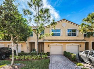 5979 Monterra Club Dr, Lake Worth, FL 33463