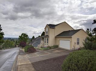710 SW Carmen Heights Dr, Dundee, OR 97115