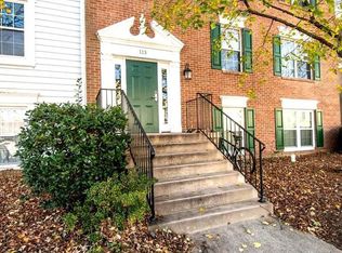 113 Prosperity Ave SE APT E, Leesburg, VA