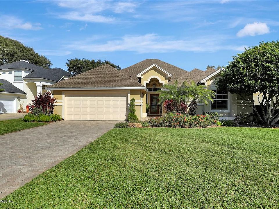 1st image of 102 Coastal Oak Cir