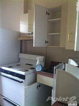 4th image of 11422 200th St