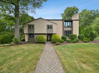 46 Wynnewood Rd, Livingston, NJ 07039