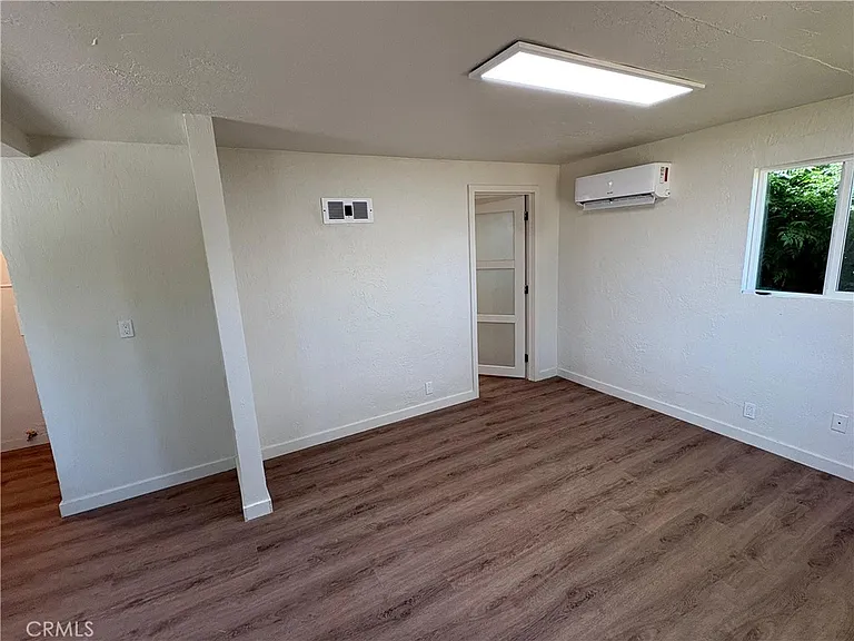 696 S Foisy St — Photo 4