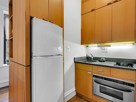 4th image of 615 W 113th St APT 34