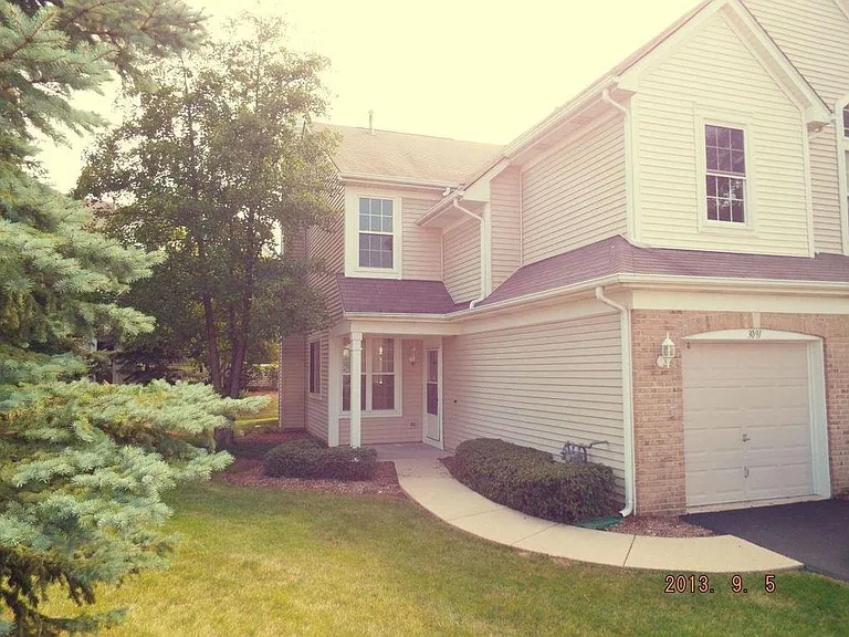 3091 Autumn Lake Dr — Photo 3