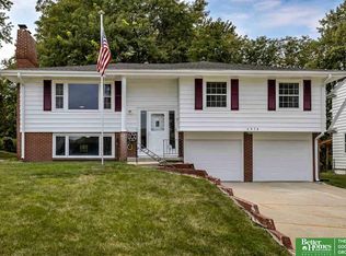 4978 S 87th St, Omaha, NE 68127