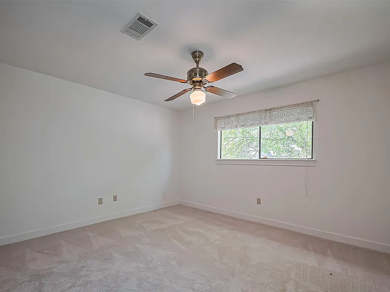 18307 Champion Forest Dr — Photo 27