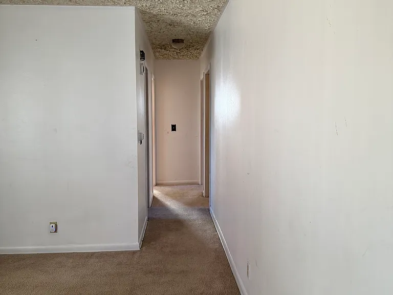 Lerner Way — Photo 2