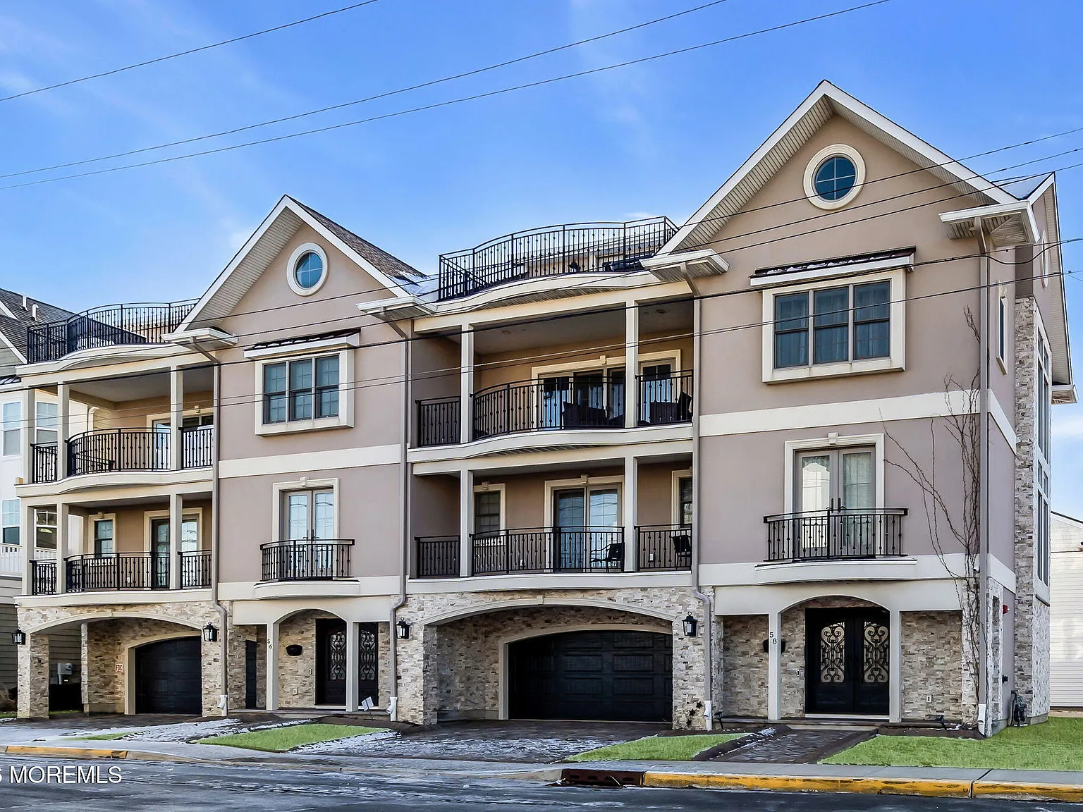 4 bed, 4.0 bath, 3321 sqft, $7,000 — Photo 1