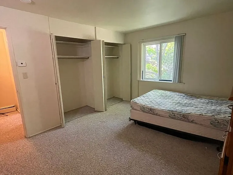 526 Linden St — Photo 29
