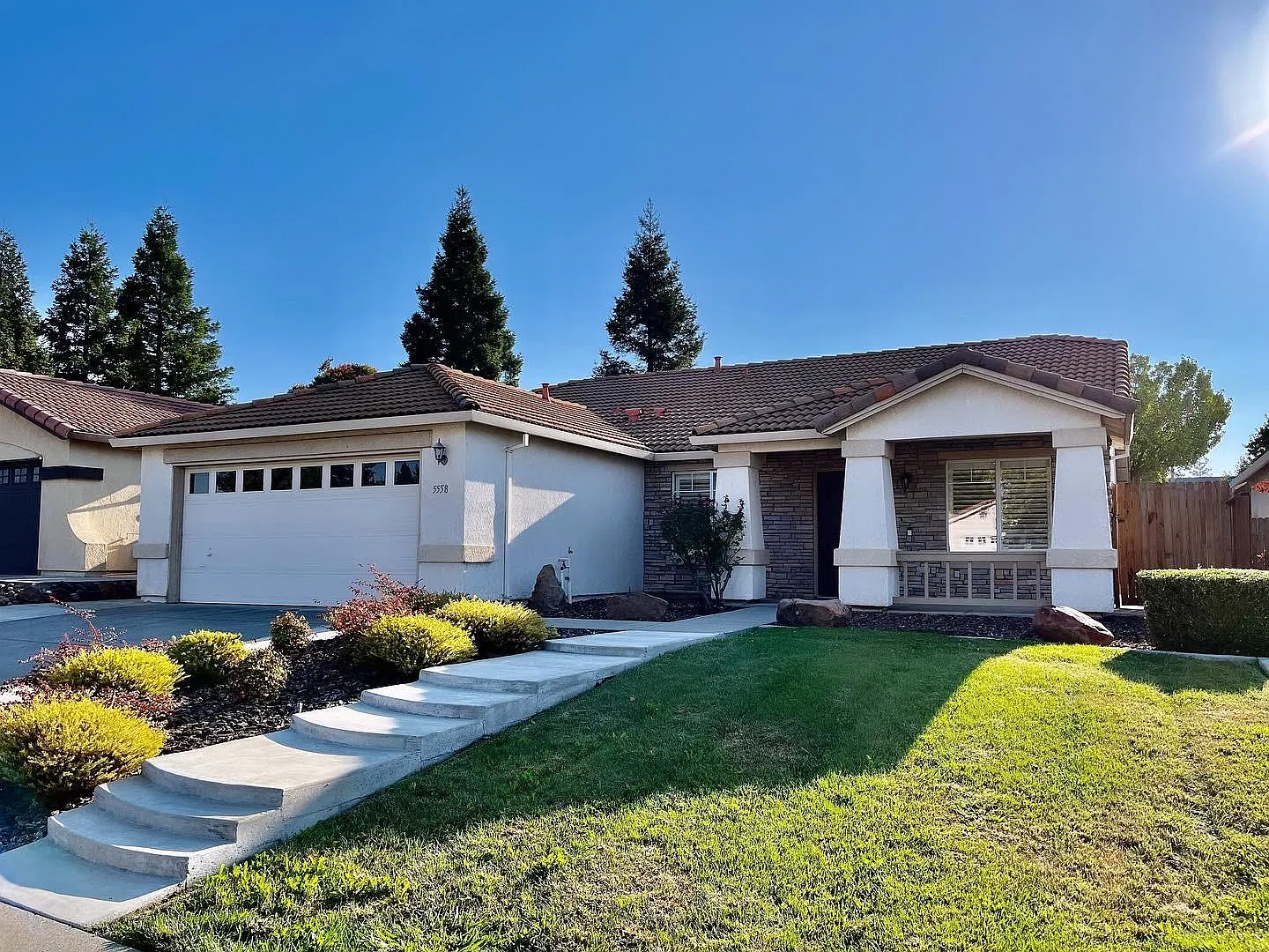 5558 Sage Dr — Photo 1