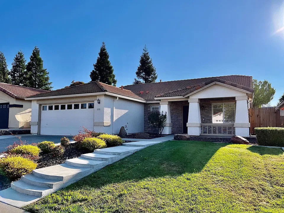 5558 Sage Dr