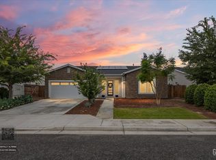 5910 Ocean Jasper Dr, Bakersfield, CA 93313