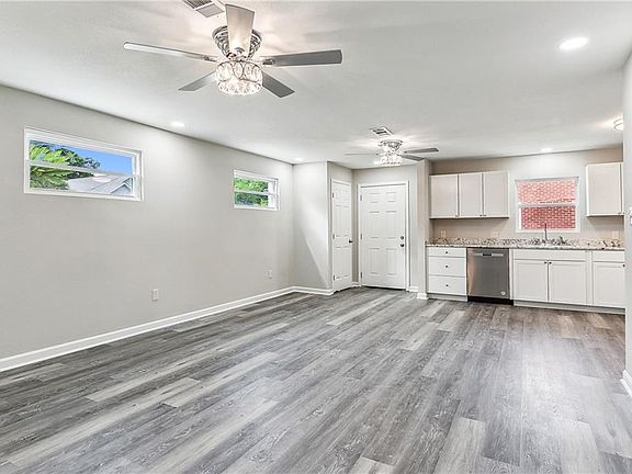 4th image of 6067 Dorothea St