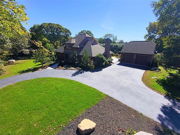 3rd image of 3 Rock Ridge Rd