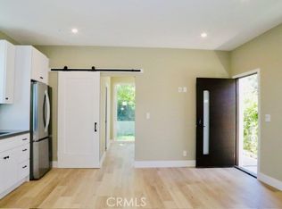 729 Center St #C, Costa Mesa, CA 92627