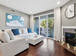 6038 Carlton Way APT 101, Los Angeles, CA