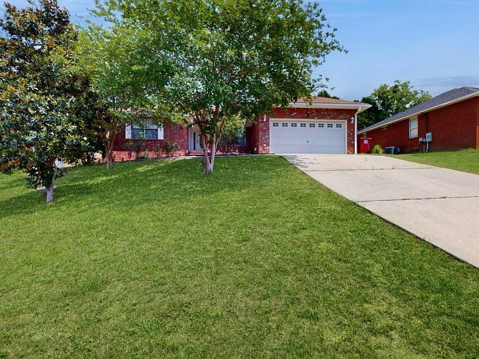 1st image of 816 Travis Ct