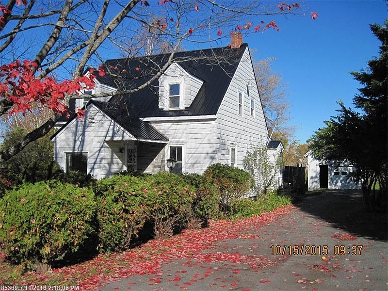 2nd image of 13 Pleasant St