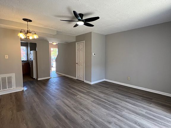 3rd image of 472 Britnie Ct #472