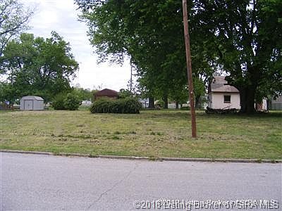 2nd image of 122 Sunset Ave