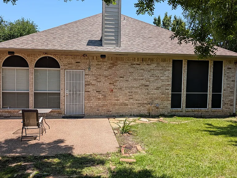 9301 Preston Trl — Photo 24
