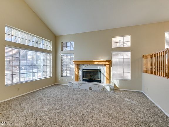 5th image of 902 Squaw Peak Dr