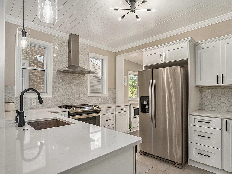 351 Washington Ave — Photo 11