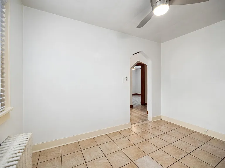 224 N Illinois Ave — Photo 16