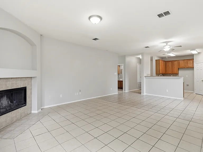 2313 Dalhart Trl — Photo 8