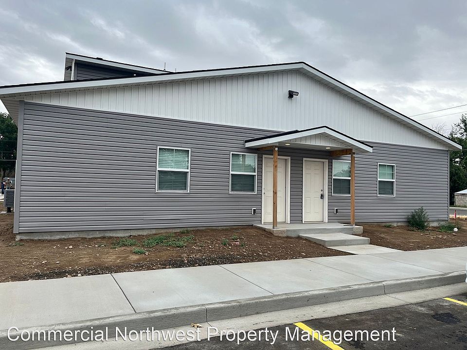 2nd image of 500 8th Ave W #3