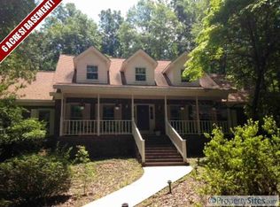 100 Melanie Ln, Fayetteville, GA 30214
