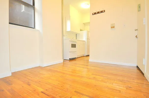 Rented by FirstService Realty (legacy) | media 2