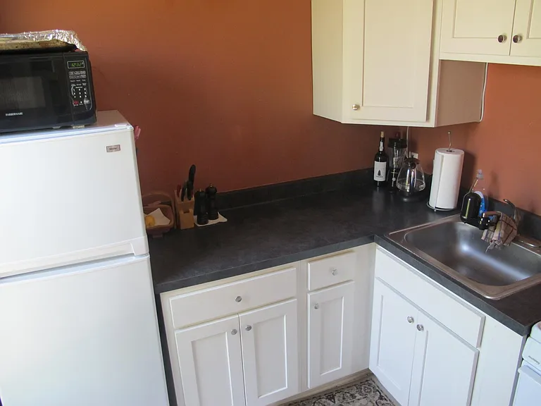 136 Gibbs St #2 — Photo 10