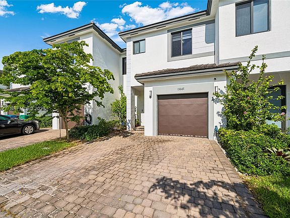 2nd image of 13667 SW 157th Ct