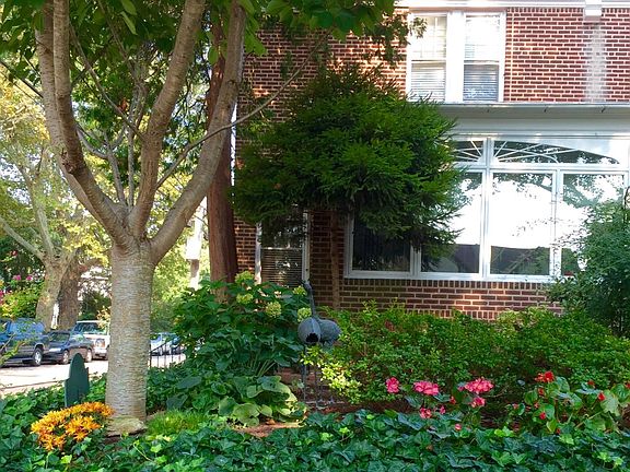 3rd image of 201 E Highland Ave