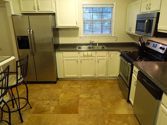 4th image of 25 & 27 Wickecliff Place